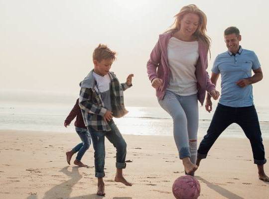 family-playing-thumbnail